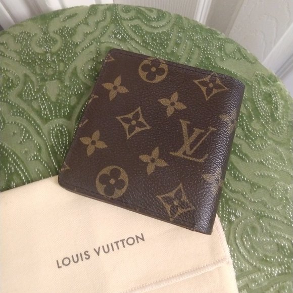 Louis Vuitton Monogram Wallet - Picture 4 of 15